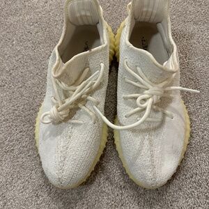 Yeezy 350 white